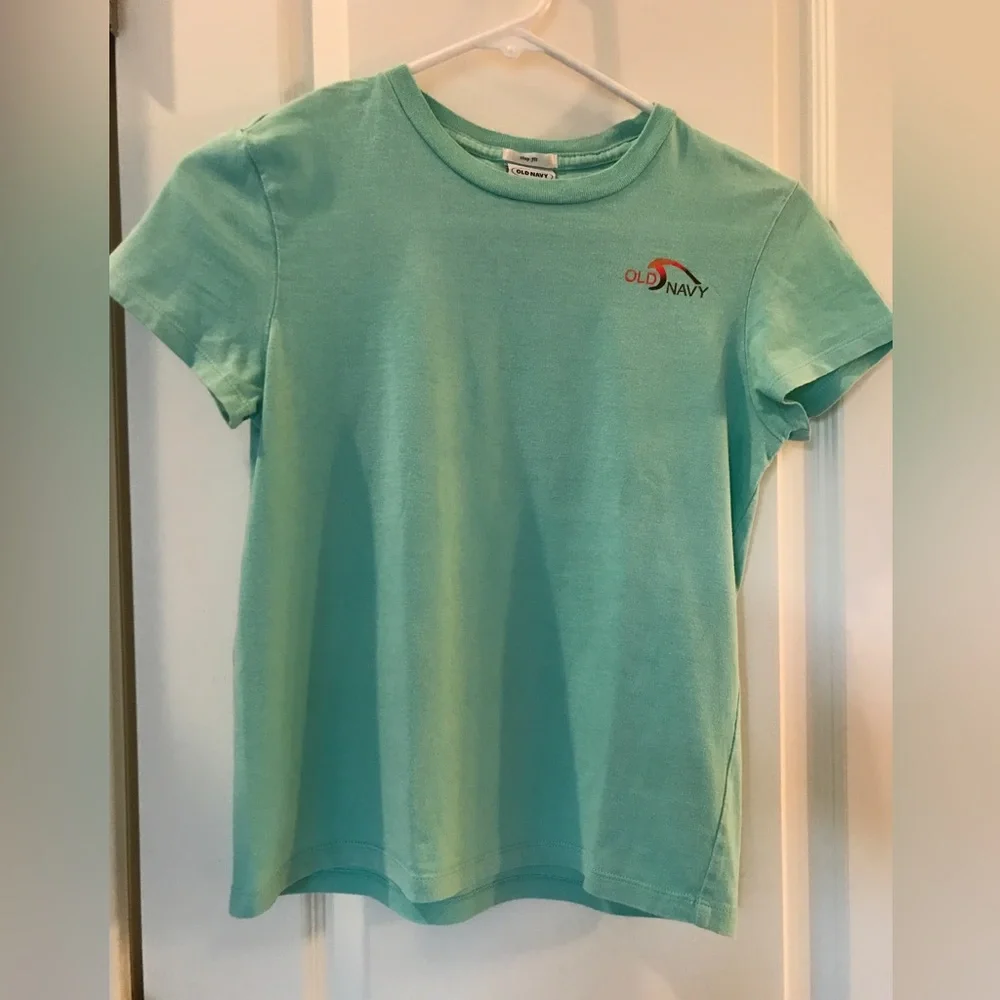 Tiny fit tee!  Surf, Sun, Fun  - Med girl